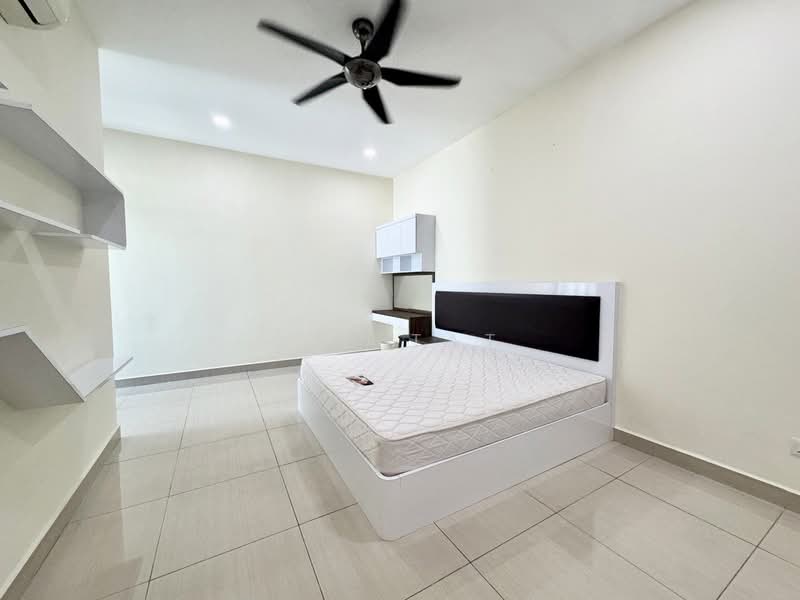 For Sale - Tun Aminah Tuns Aminahs