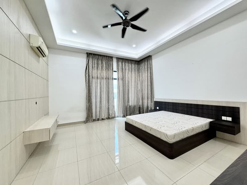 For Sale - Tun Aminah Tuns Aminahs