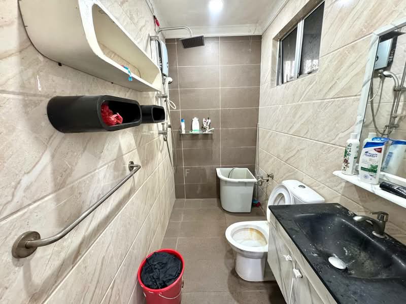2-storey Terraced House for Sale in Taman Pendamar Indah 2 (Klang) - Ashraf Azwan - Bathroom - PropertyGuru.com.my
