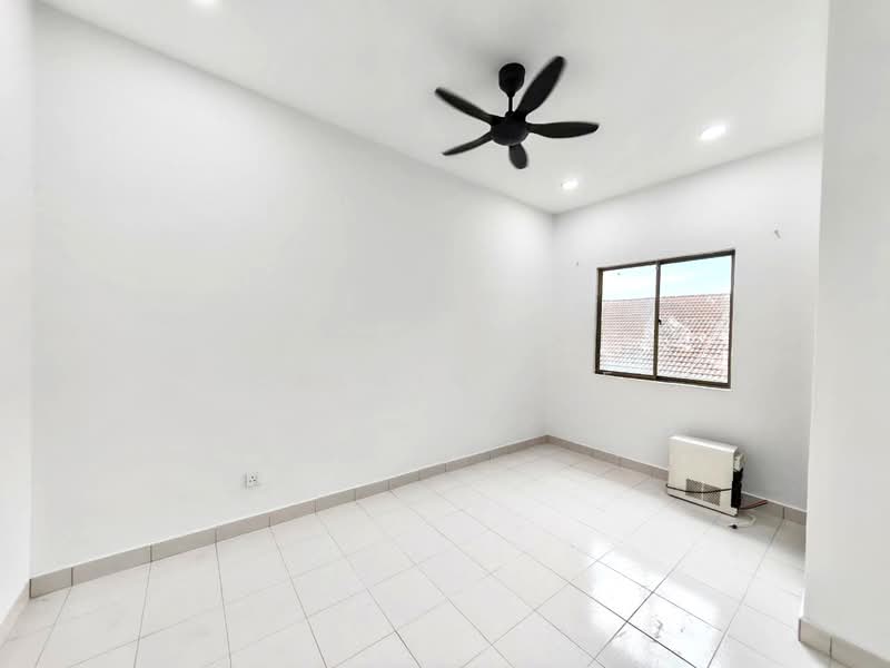Rumah Teres 2 Tingkat untuk Dijual di Taman Puteri Wangsa (Ulu Tiram) - Calvin Lee - PropertyGuru.com.my