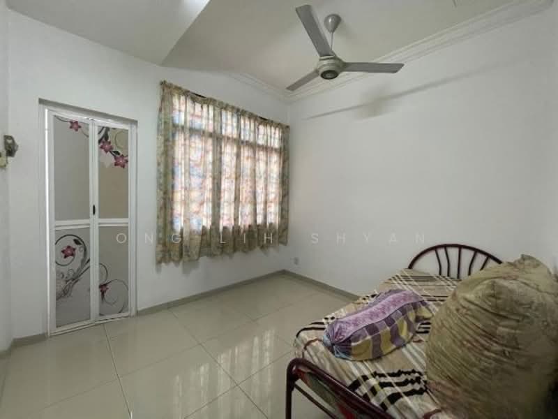 2-storey Terraced House for Sale in Taman Skudai Baru (Skudai) - Ong Lih Shyan - Bedroom - PropertyGuru.com.my