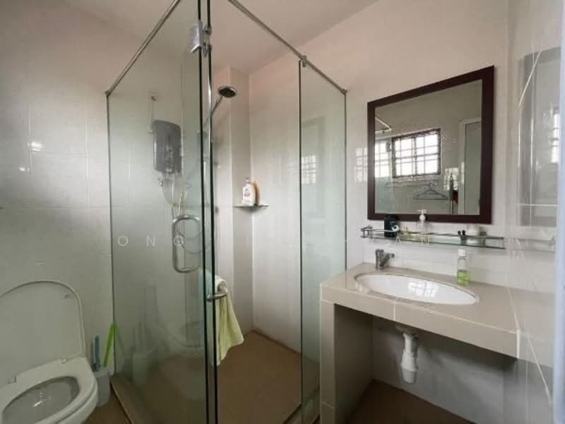 2-storey Terraced House for Sale in Taman Skudai Baru (Skudai) - Ong Lih Shyan - Bathroom - PropertyGuru.com.my