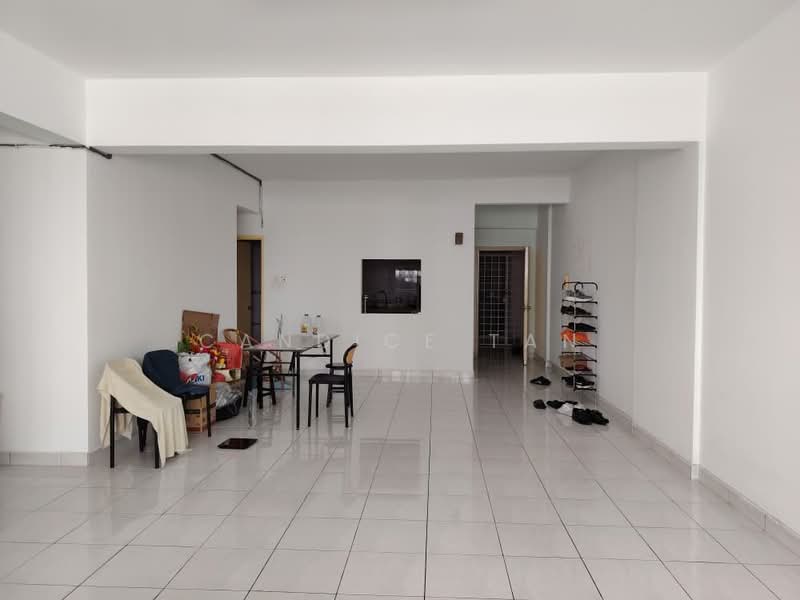 Kondominium untuk Dijual di Dataran Prima - Candice Tan - Living Room - PropertyGuru.com.my