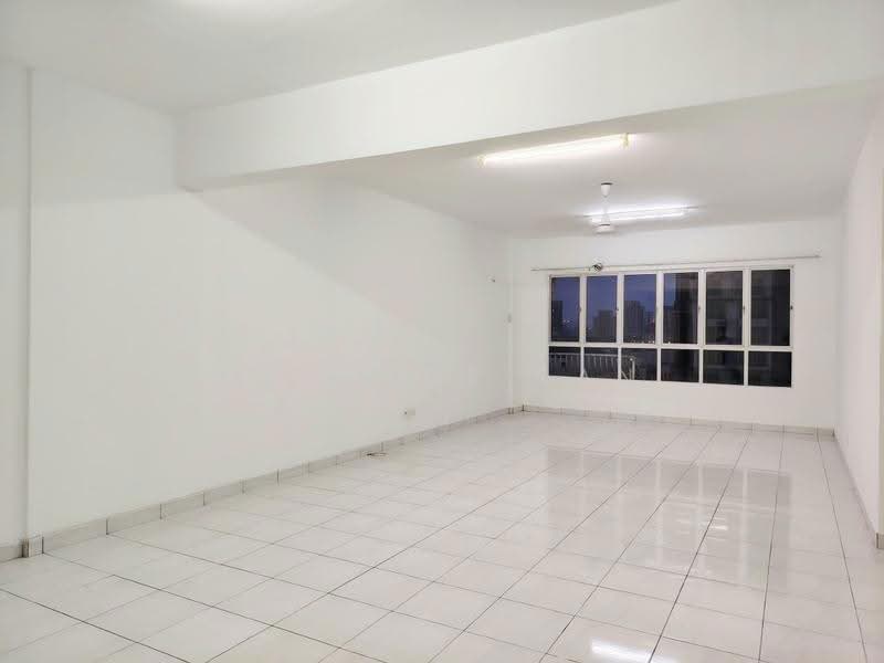 Kondominium untuk Dijual di Dataran Prima - Candice Tan - Living Room - PropertyGuru.com.my