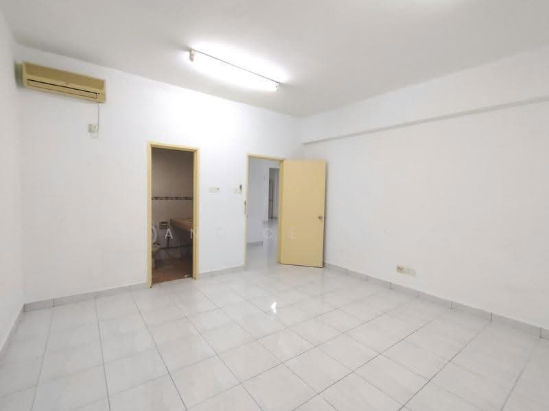 Kondominium untuk Dijual di Dataran Prima - Candice Tan - Bathroom - PropertyGuru.com.my