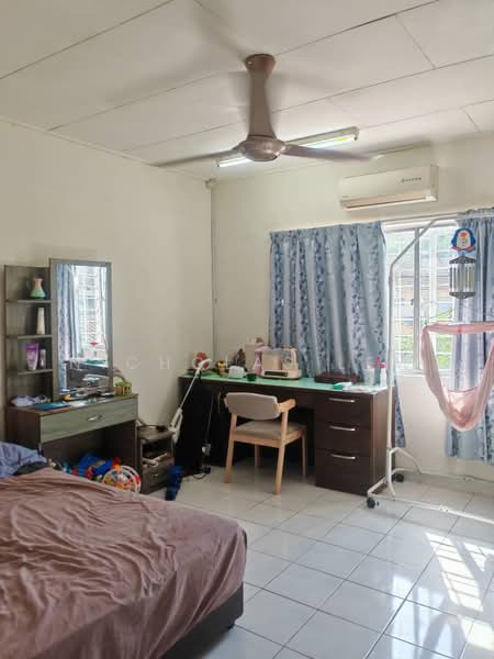 Rumah Teres 2 Tingkat untuk Dijual di Taman Bukit Serdang (Seri Kembangan) - Nicholas Lew - PropertyGuru.com.my