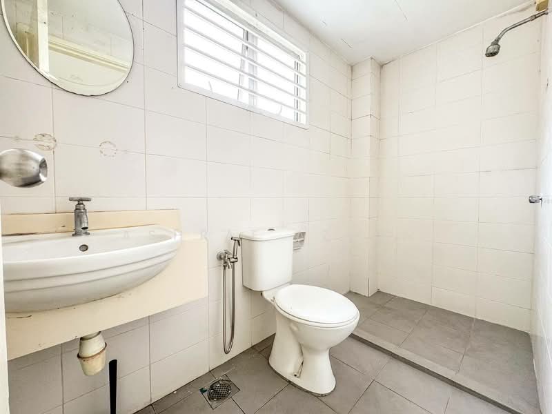 Servis Apartment untuk Dijual di Suri Puteri - Ashraf Azwan - Bathroom - PropertyGuru.com.my