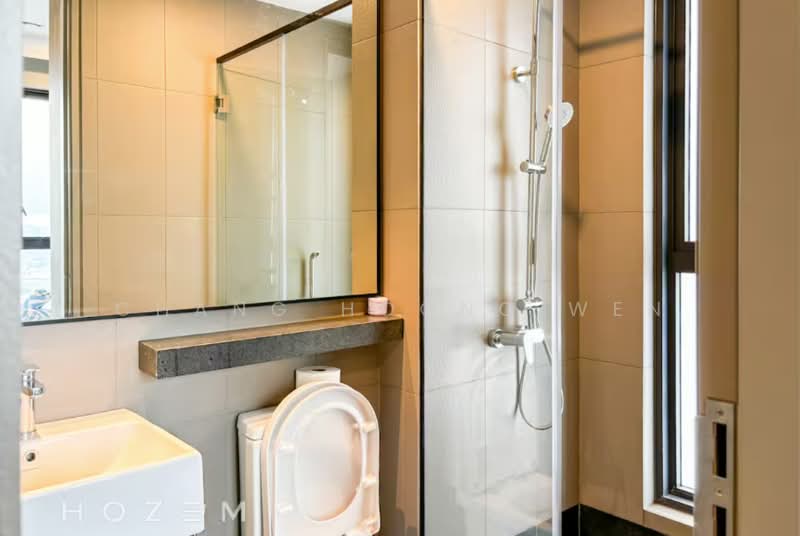 Servis Apartment untuk Disewa di Bloomsvale Menara Vista Petaling - Chang Hoong Wen - Bathroom - PropertyGuru.com.my