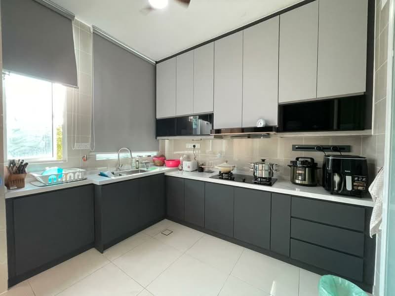 Semi-Detached House for Sale in Setia Eco Park (Setia Alam) - Louis Chan - Kitchen - PropertyGuru.com.my