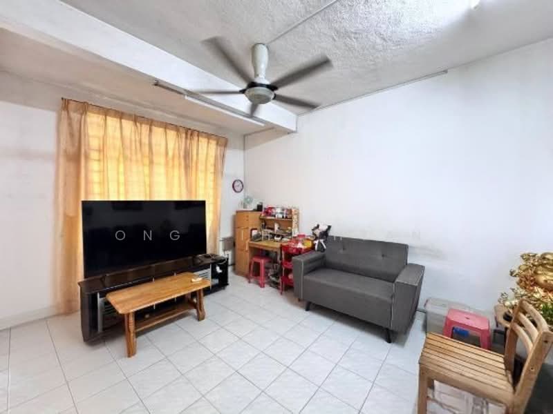 2-storey Terraced House for Sale in Taman Puteri Wangsa (Ulu Tiram) - Ong Lih Shyan - Living Room - PropertyGuru.com.my