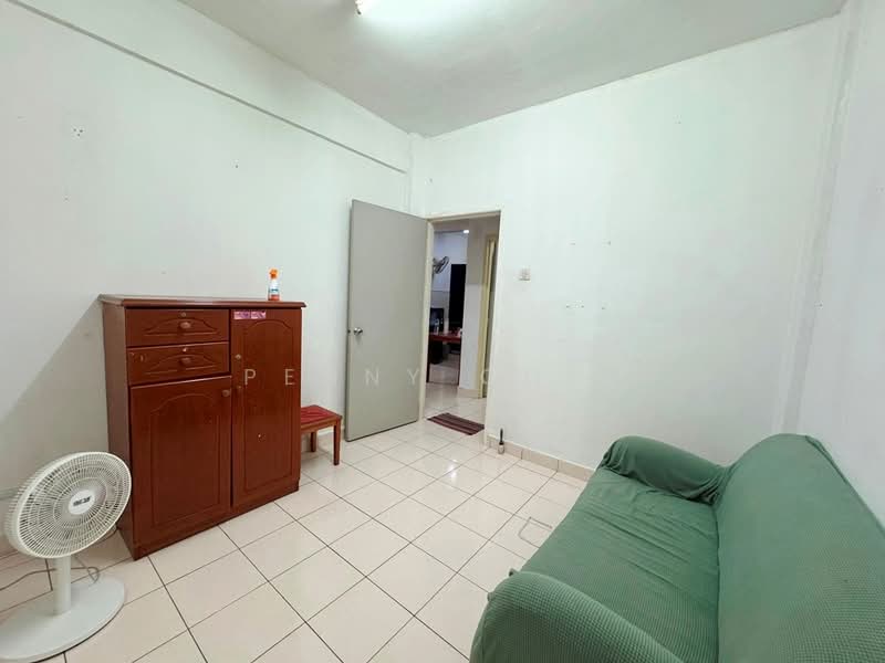 Pangsapuri untuk Dijual di Tropika Apartment - Penny Chia - Living Room - PropertyGuru.com.my