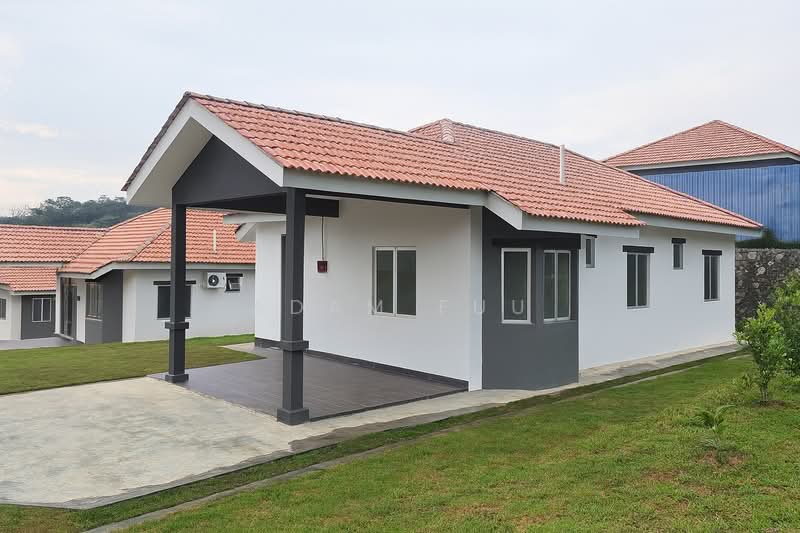Bungalow for Sale in Kampung Bukit Kapar (Kapar) - Adam Fuu - Exterior - PropertyGuru.com.my