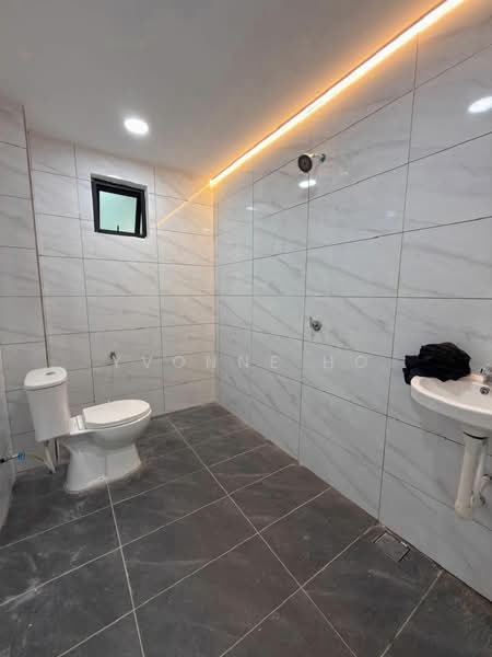 Rumah Teres 2 Tingkat untuk Dijual di Johor Bahru (Johor) - Yvonne Ho - Bathroom - PropertyGuru.com.my