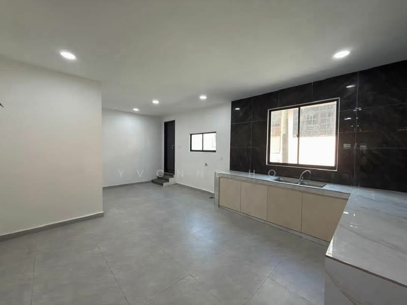 Rumah Teres 2 Tingkat untuk Dijual di Johor Bahru (Johor) - Yvonne Ho - Kitchen - PropertyGuru.com.my