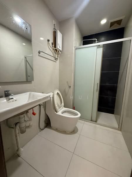 Service Residence for Rent at Amberside @ Country Garden Danga Bay - Jee Hui - PropertyGuru.com.my