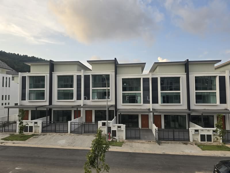 3-storey Terraced House for Sale in Seksyen U10 (Shah Alam) - Adam Fuu - PropertyGuru.com.my