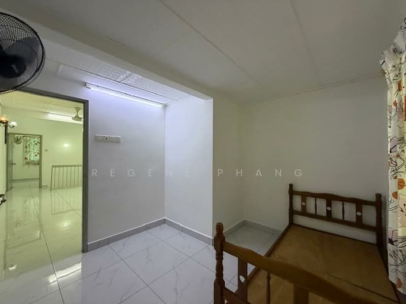 2-storey Terraced House for Sale in SS3 (Petaling Jaya) - Regene Phang - Bedroom - PropertyGuru.com.my