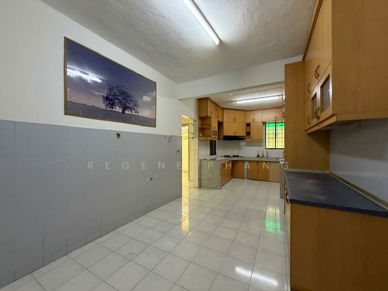 2-storey Terraced House for Sale in SS3 (Petaling Jaya) - Regene Phang - Kitchen - PropertyGuru.com.my