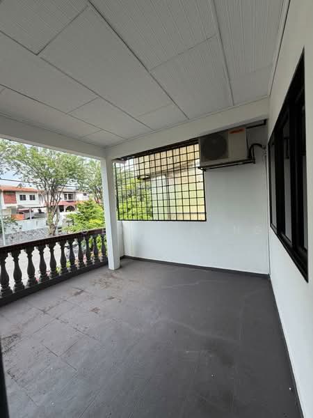 2-storey Terraced House for Sale in SS3 (Petaling Jaya) - Regene Phang - Balcony - PropertyGuru.com.my