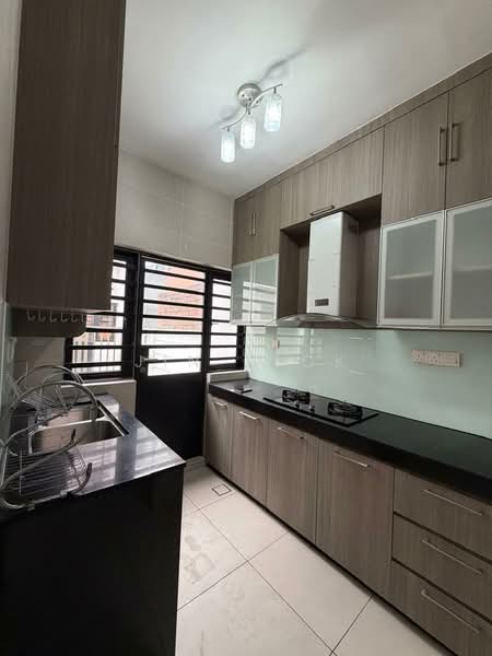 Cluster House for Rent in Horizon Hills (Iskandar Puteri (Nusajaya)) - Jin Teok - Kitchen - PropertyGuru.com.my