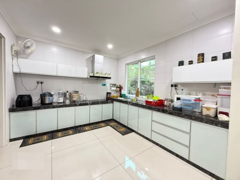 Rumah Banglo untuk Dijual di Klang (Selangor) - Louis Chan - Kitchen - PropertyGuru.com.my