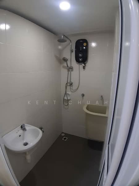 Apartment for Sale at Idaman Seroja - Kent Chuah - Bathroom - PropertyGuru.com.my