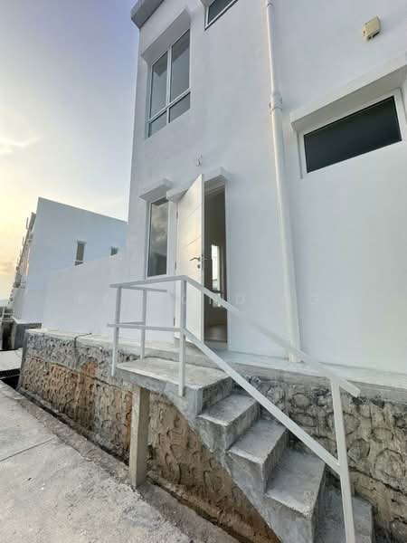 2-storey Terraced House for Rent in Bandar Sri Sendayan (Negeri Sembilan) - Raymond Ng - Exterior - PropertyGuru.com.my