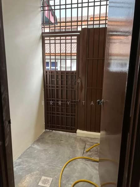 1-storey Terraced House for Sale in Taman Setia Indah (Tebrau) - Terry Tan - Entrance - PropertyGuru.com.my
