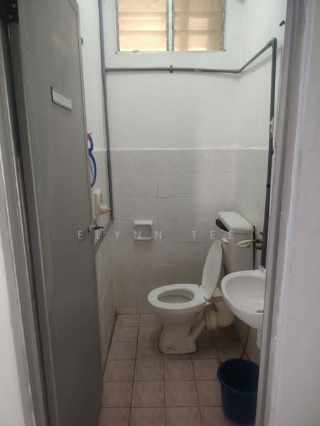 Kondominium untuk Dijual di Mutiara Condominium - Elynn Tee - Bathroom - PropertyGuru.com.my