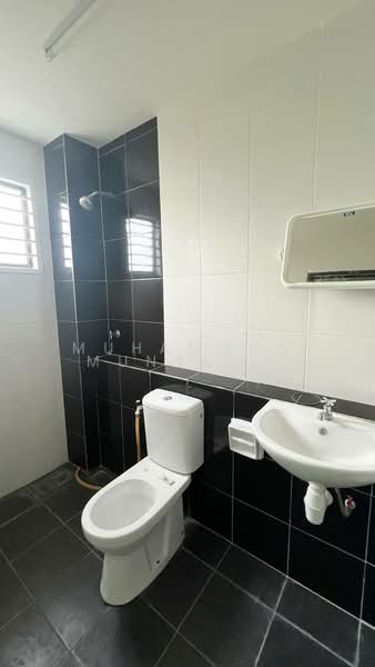 Rumah Teres 2 Tingkat untuk Disewa di Sepang (Selangor) - MUHAMMAD MUNTAZAR ARIFF JOHOR - Bathroom - PropertyGuru.com.my