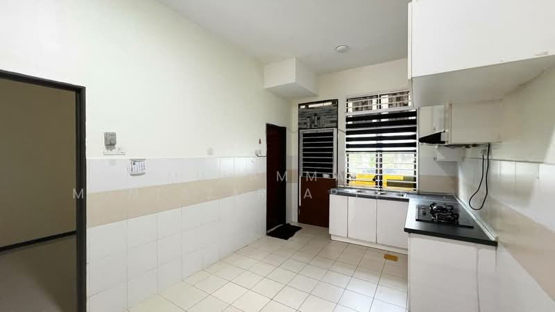 Rumah Teres 2 Tingkat untuk Disewa di Sepang (Selangor) - MUHAMMAD MUNTAZAR ARIFF JOHOR - Kitchen - PropertyGuru.com.my