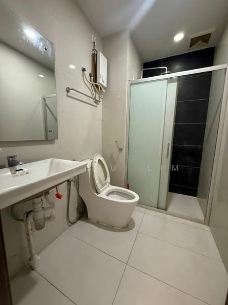 Kondominium untuk Dijual di Amberside @ Country Garden Danga Bay - Hui Hui Lim - Bathroom - PropertyGuru.com.my