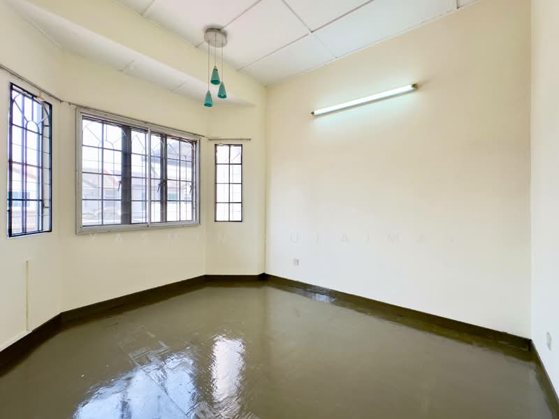 Rumah Teres 2 Tingkat untuk Dijual di Taman Subang Indah (Sunway) - Yasmin Sulaiman - PropertyGuru.com.my