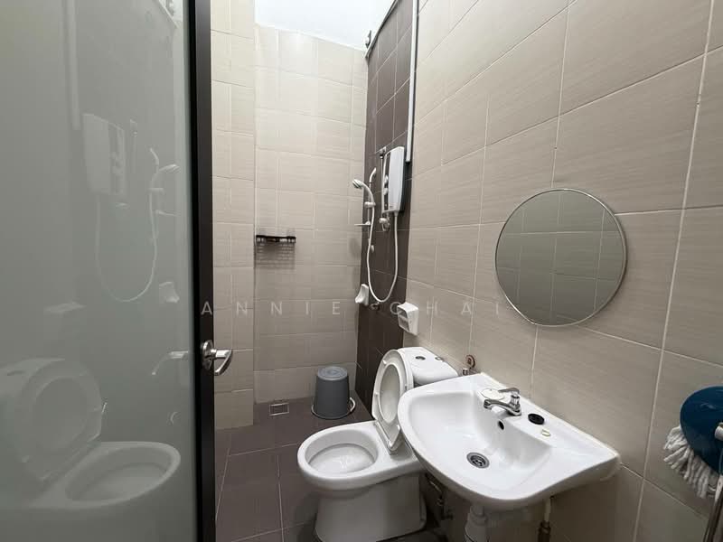2-storey Terraced House for Sale in Masai (Johor) - Annie Chai - Bathroom - PropertyGuru.com.my