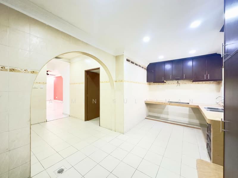 2-storey Terraced House for Sale in Usj 3 (Subang Jaya) - Yasmin Sulaiman - Kitchen - PropertyGuru.com.my