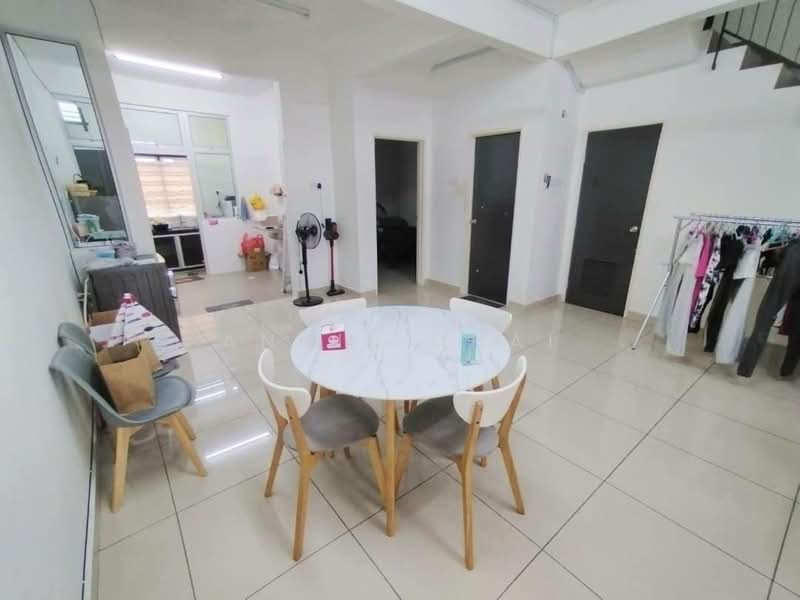 2-storey Terraced House for Sale in Taman Mutiara Rini (Skudai) - Annie Chai - Interior - PropertyGuru.com.my