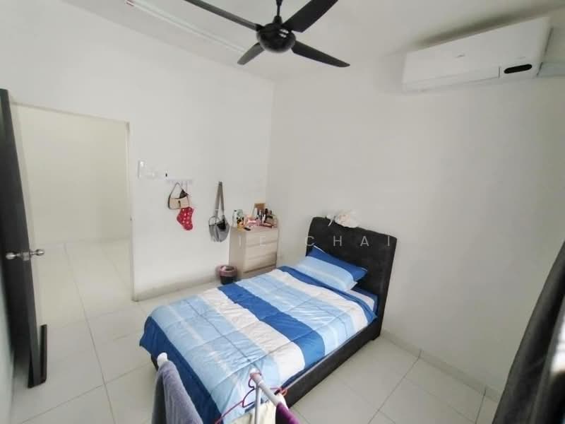 2-storey Terraced House for Sale in Taman Mutiara Rini (Skudai) - Annie Chai - Bedroom - PropertyGuru.com.my
