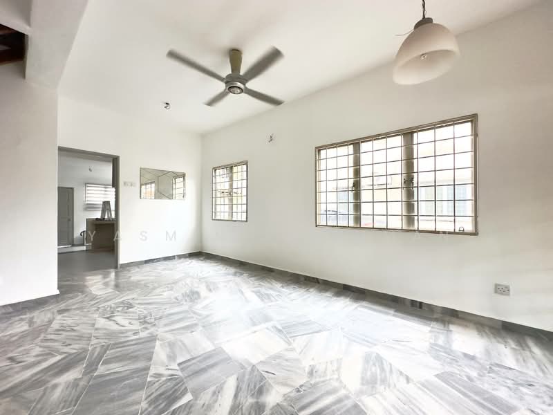 2-storey Terraced House for Sale in Sungai Buloh (Selangor) - Yasmin Sulaiman - Interior - PropertyGuru.com.my