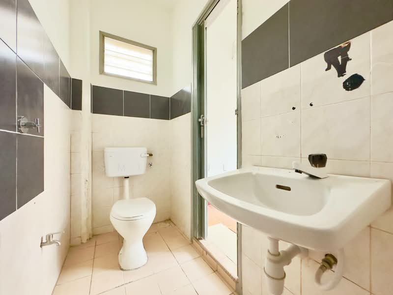 2-storey Terraced House for Sale in Sungai Buloh (Selangor) - Yasmin Sulaiman - PropertyGuru.com.my