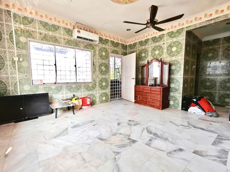 2-storey Terraced House for Sale in Taman Rakan (Kajang) - Ahmad Fadlee - PropertyGuru.com.my