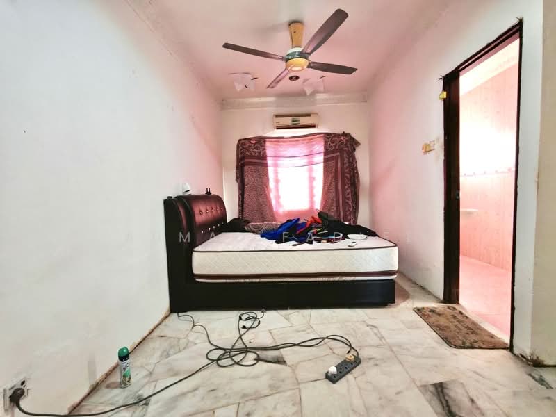 2-storey Terraced House for Sale in Taman Rakan (Kajang) - Ahmad Fadlee - PropertyGuru.com.my