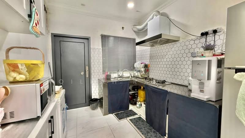 Cluster House for Sale in Seksyen 18 (Shah Alam) - Aqillah Razali - Kitchen - PropertyGuru.com.my