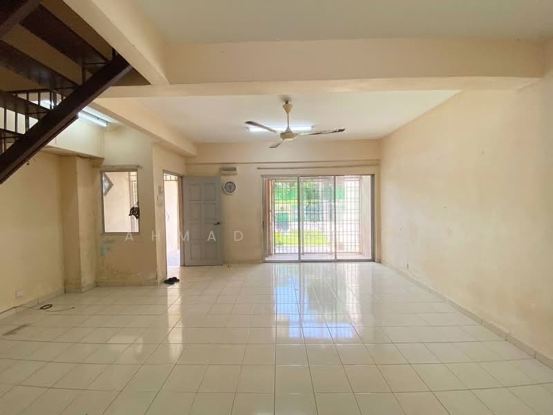 Rumah Teres 2 Tingkat untuk Dijual di Seksyen 8 (Bangi) - Ahmad Fadlee - PropertyGuru.com.my