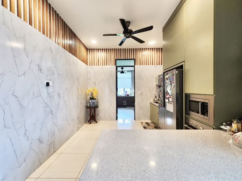 2.5-storey Terraced House for Sale in Bukit Jelutong (Shah Alam) - Alif Saad - PropertyGuru.com.my