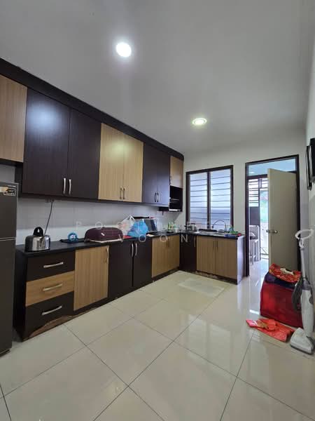 Rumah Teres 2 Tingkat untuk Dijual di Bandar Tiram (Ulu Tiram) - Pooi Leen Voon - Kitchen - PropertyGuru.com.my