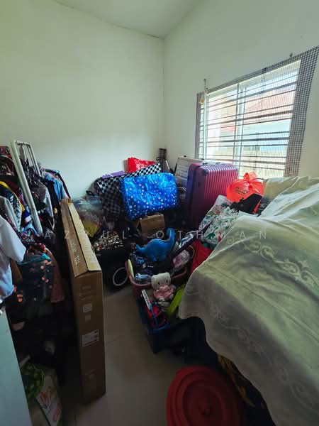 Rumah Teres untuk Dijual di Bandar Sri Sendayan (Negeri Sembilan) - Azrul Othman - Bedroom - PropertyGuru.com.my