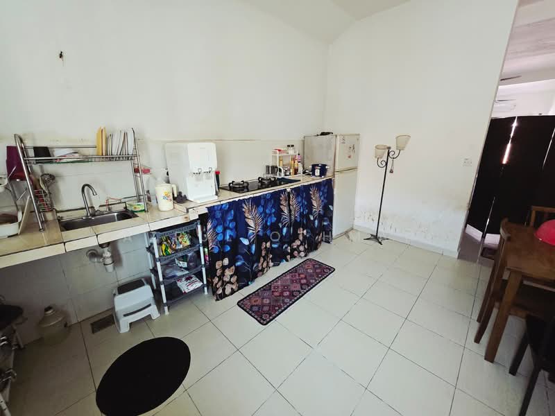 Rumah Teres untuk Dijual di Bandar Sri Sendayan (Negeri Sembilan) - Azrul Othman - Kitchen - PropertyGuru.com.my