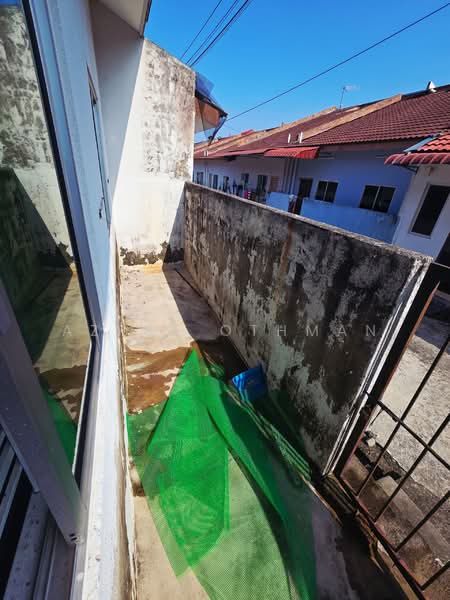 Rumah Teres untuk Dijual di Bandar Sri Sendayan (Negeri Sembilan) - Azrul Othman - Balcony - PropertyGuru.com.my