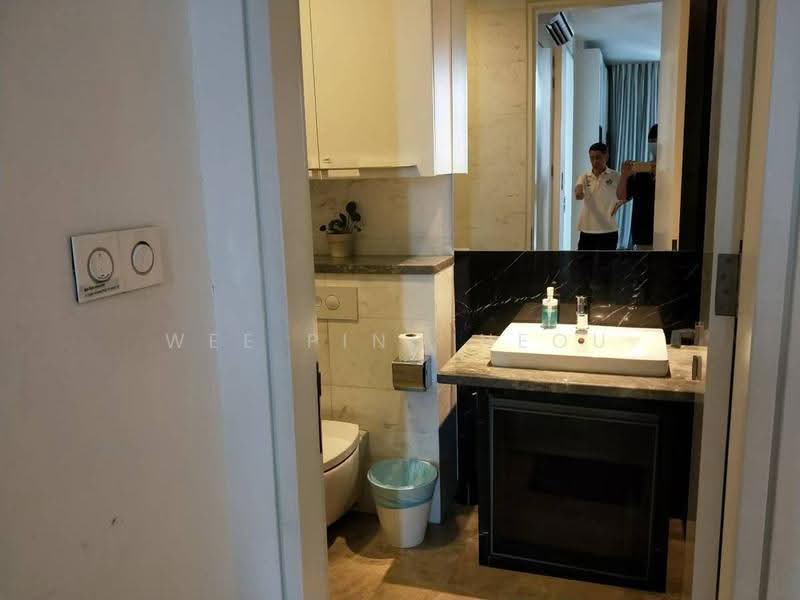 Kediaman Servis untuk Dijual di The Face Suites (Platinum Suites) - Wee Ping Neou - Bathroom - PropertyGuru.com.my