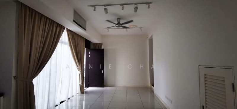 Rumah Teres untuk Dijual di Medini (Iskandar Puteri (Nusajaya)) - Annie Chai - Living Room - PropertyGuru.com.my